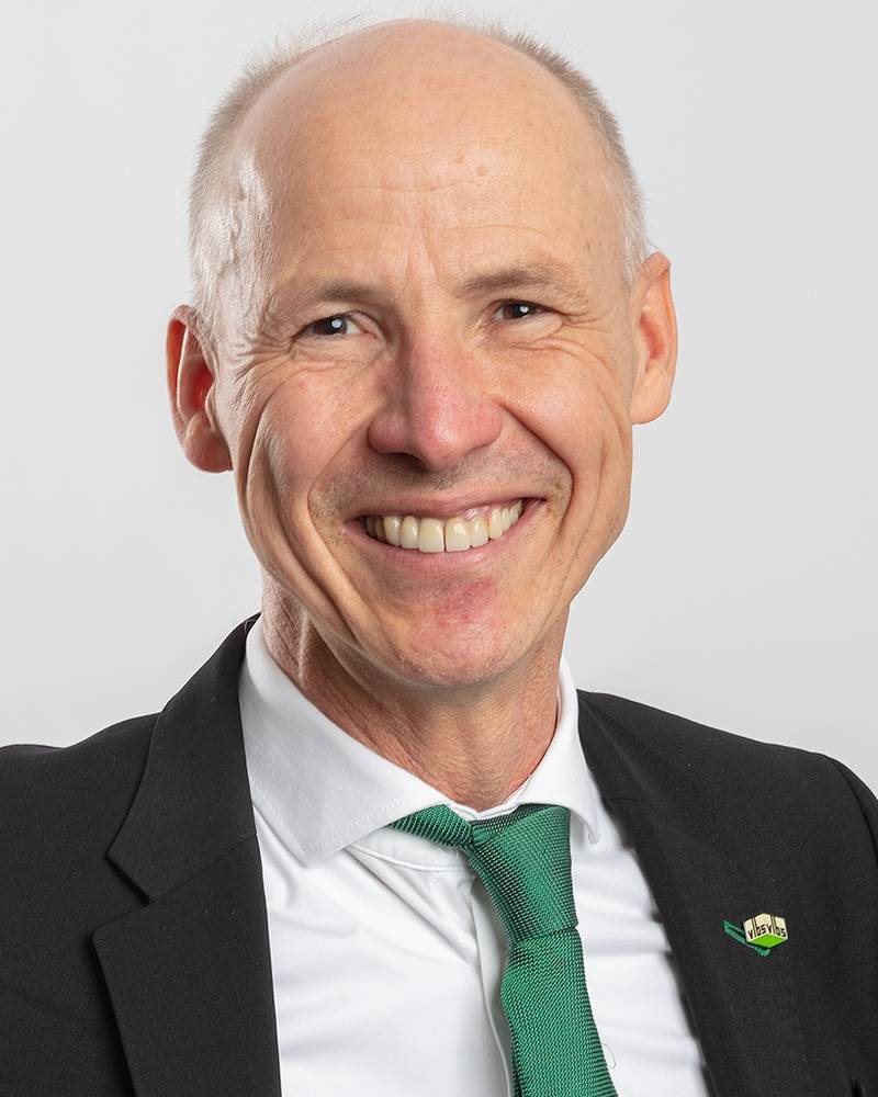 Suermann-Portrait.jpg
